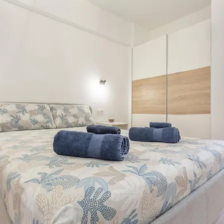 Playa De Americas - Oceanfront *