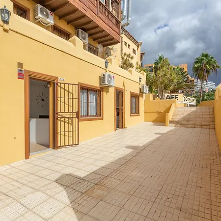 Playa De Americas - Oceanfront Адехе