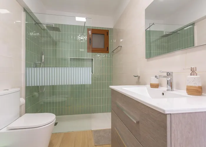 Playa De Americas - Oceanfront Holiday home *